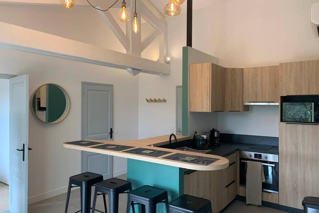 Charmant Appartement T2 Au Coeur Des Vignes 孔格林 外观 照片
